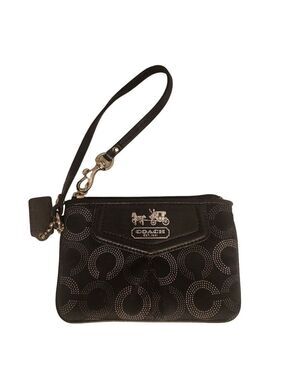 COACH Madison Op Art Small Black Leather Signature Silver Zip Wristlet Hang Tag